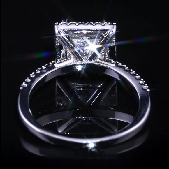 New Square 925 Silver Women’s Sapphire Ring - Picture 5 of 6